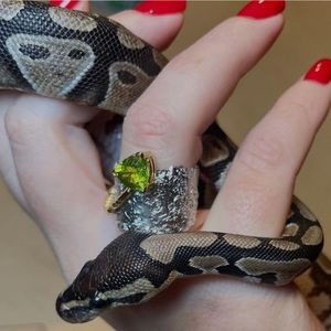 Ring peridot G Kabirski